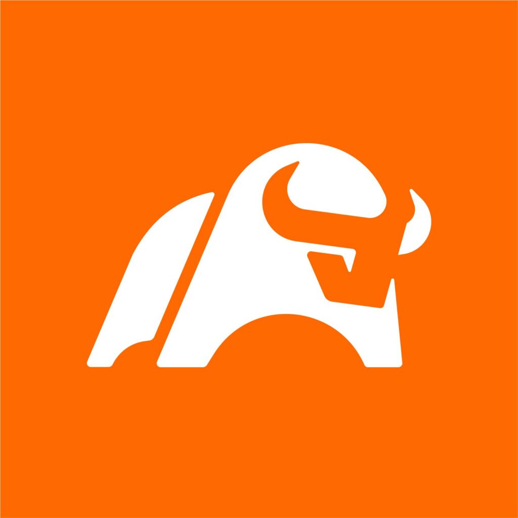 O logotipo quadrado da Moomoo sobre um fundo laranja para o artigo sobre as opiniões Moomoo